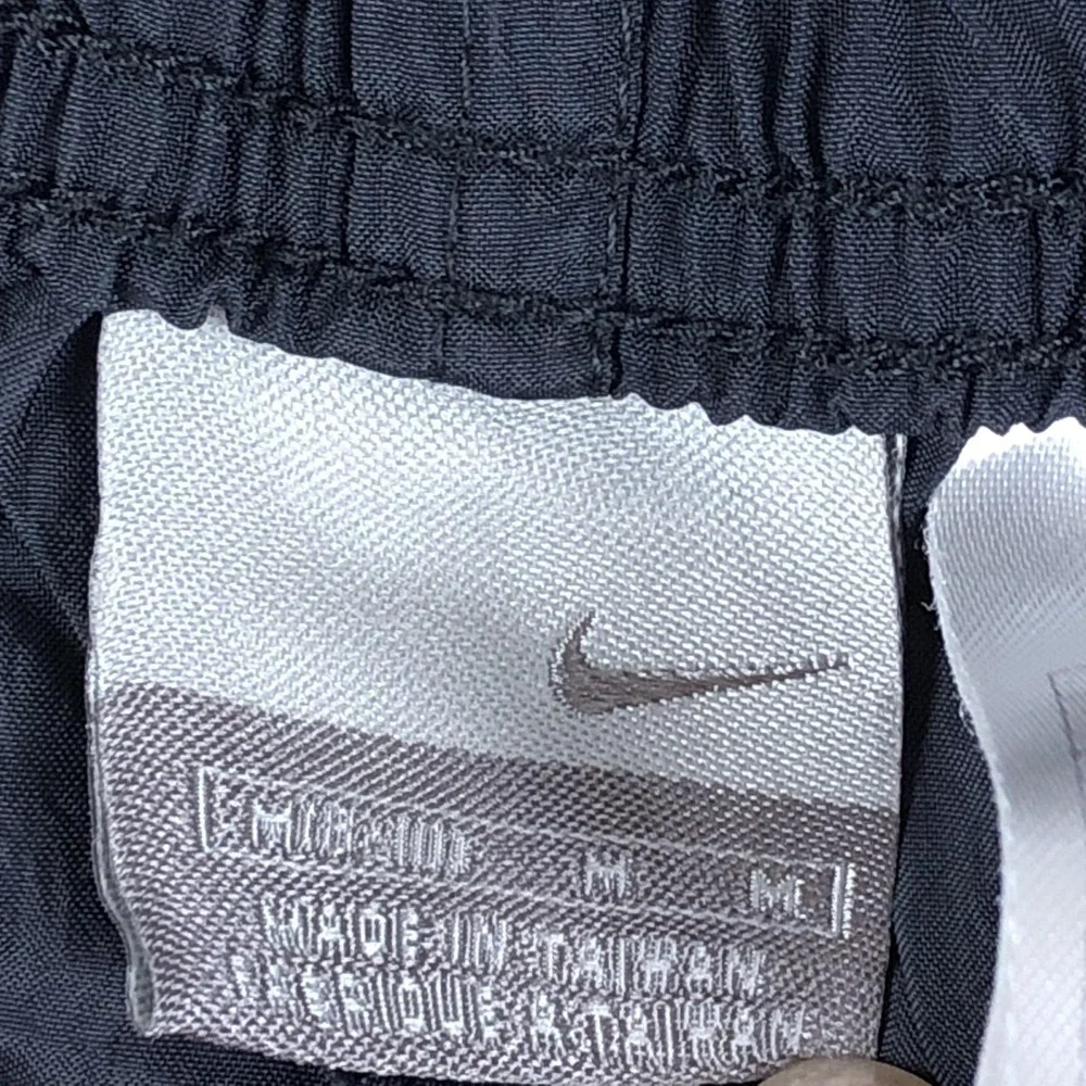 Nike Shorts Mens Medium Black 8" Inseam Microfiber Elastic Waist Running Gym - Picture 8 of 11